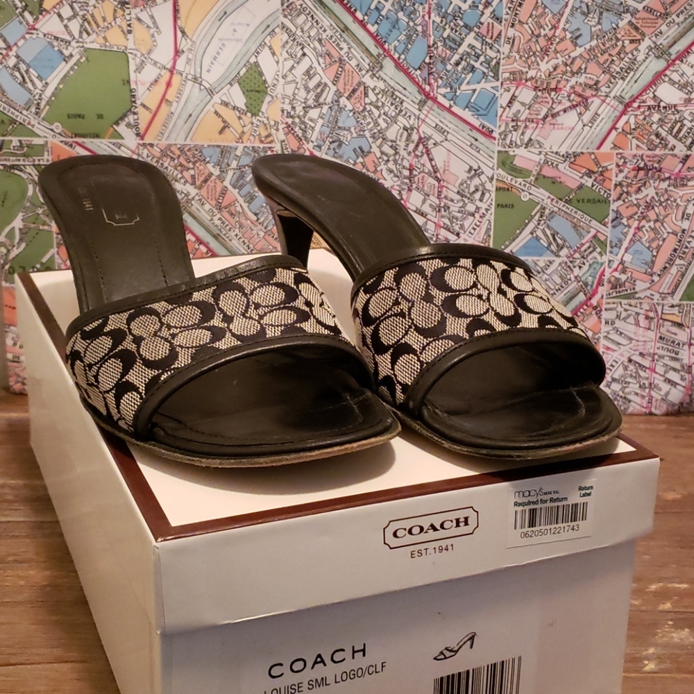 Coach Louise small logo calf heel